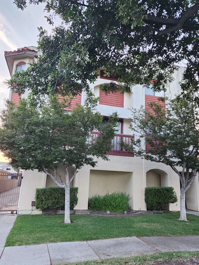 Photo - 809 S Adams St Unidad Apt 4