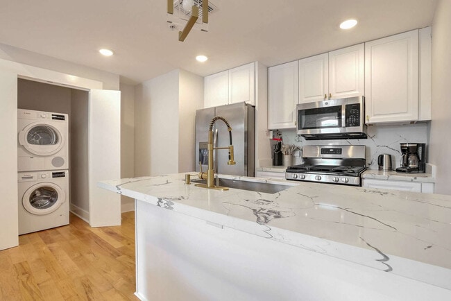 Photo - 1050 Annunciation St Unidad SI ID1272376P