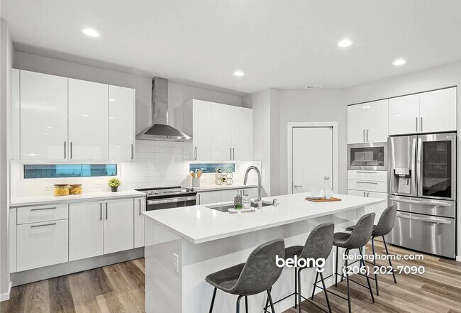 Photo - 33352 Holly Ave SE