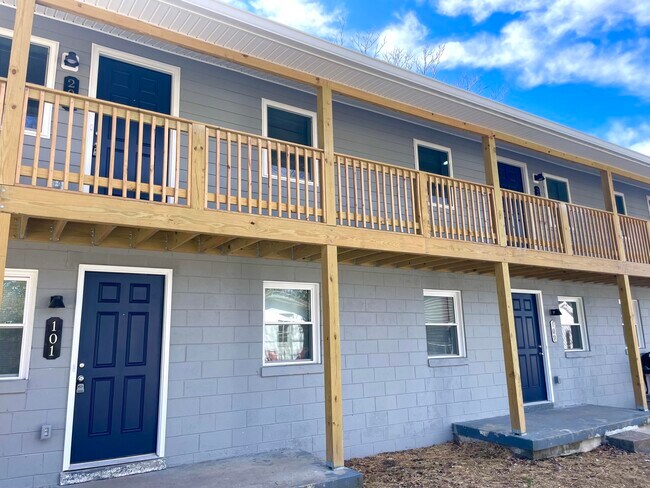 Photo - 402 Gunn St Unit 201