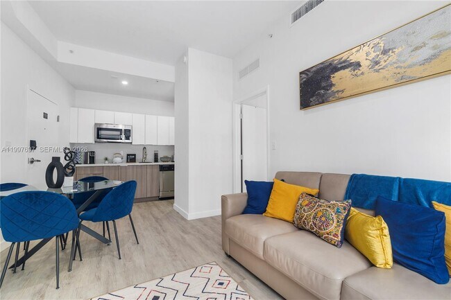 Photo - 136 NW 26th St Unit 207