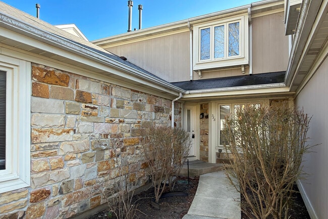 Photo - 388 Kildeer Ln