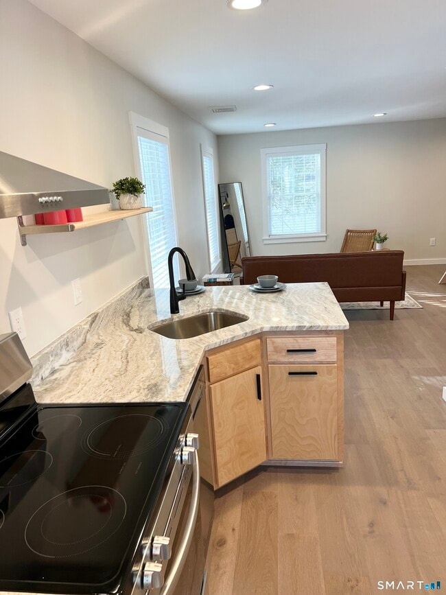 Photo - 179 Butternut St Unit 6