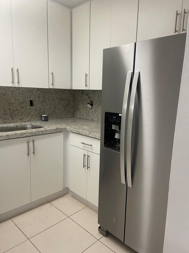 Photo - 8990 SW 24th St Unidad 19