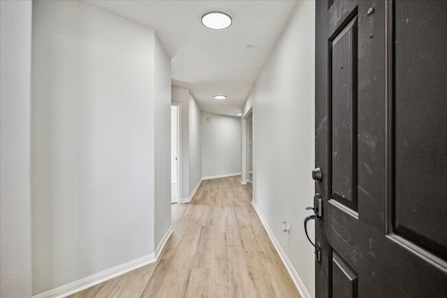 Building Photo - 9410 Silver Beryl Ln