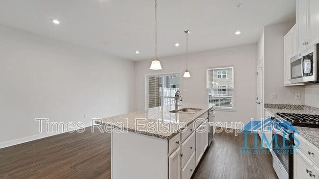 416 Paperbark Sq