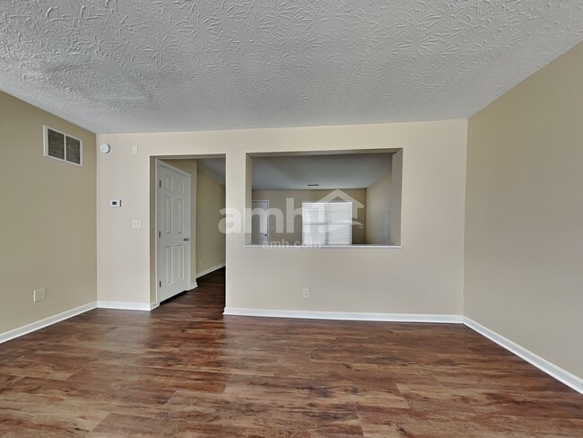 Photo - 3162 Bridlerun Dr