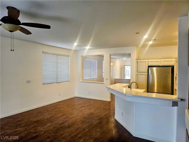 Photo - 2266 Surrey Meadows Ave