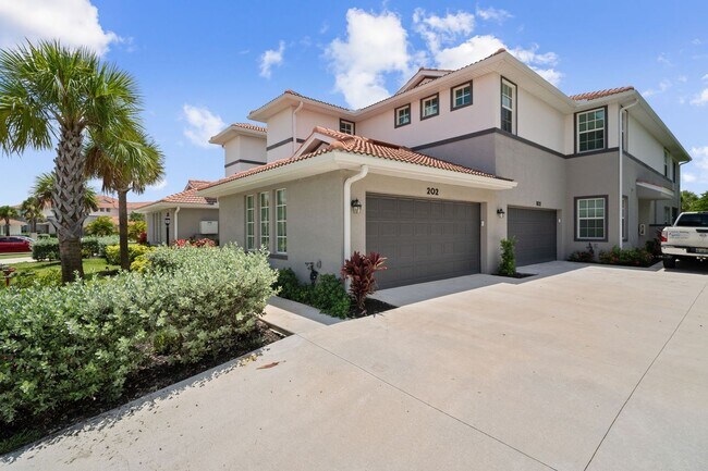 Building Photo - Stunning property, newer construction 3 sp... Rental