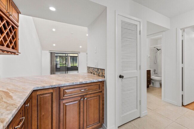 Photo - 1431 SE Berwick Ct