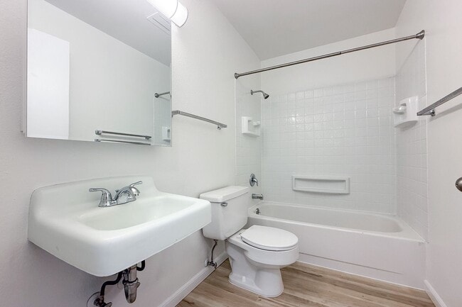 Photo - Juniper Apartments