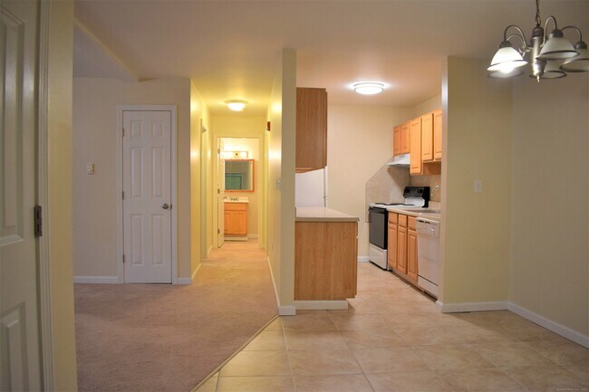 Photo - 63 Glade St Unit A1