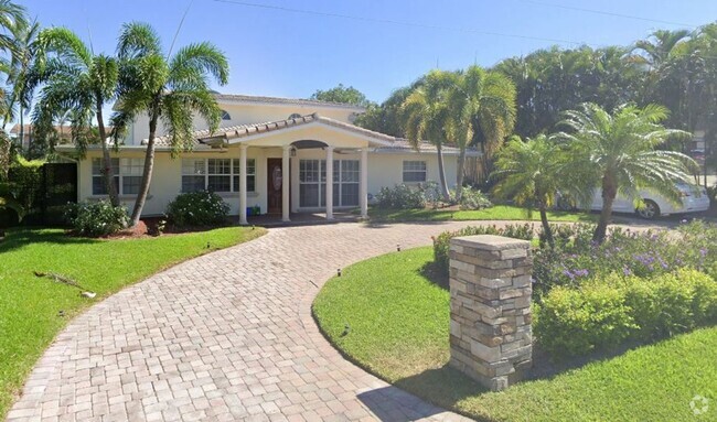 Building Photo - Luxurious East Boca Pool Home! 2 story, 2 ...