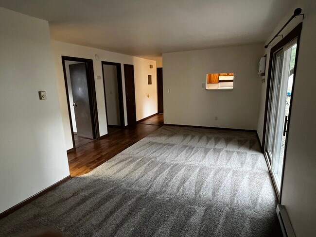 Photo - Edgewood Manor