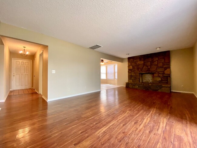 Photo - Comfort and Convenience in the Heart of Jenks