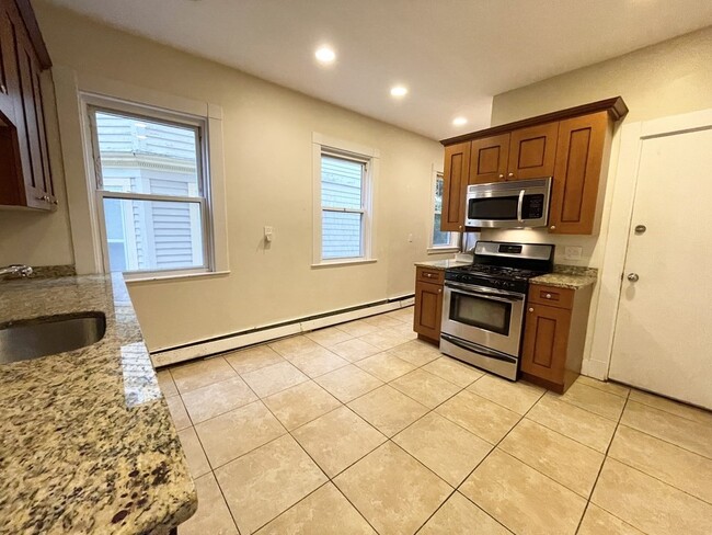 Photo - 72 Calumet St Unidad 2