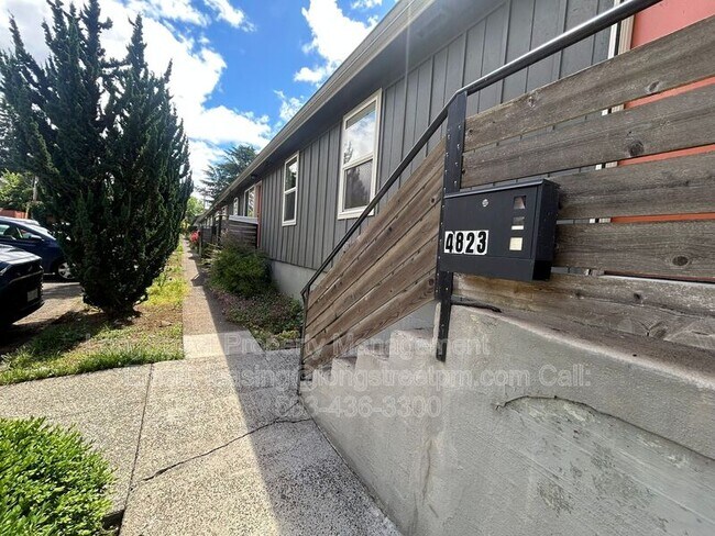 Photo - 4823 NE 50th Pl