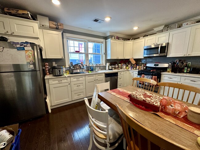 Photo - 88 Gilman St Unit 2