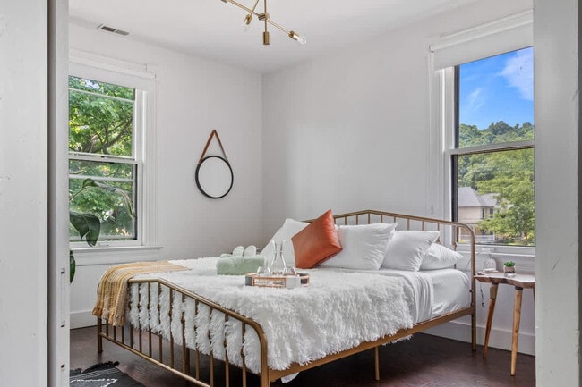 Photo - 241 W Water St Unidad ID1265607P