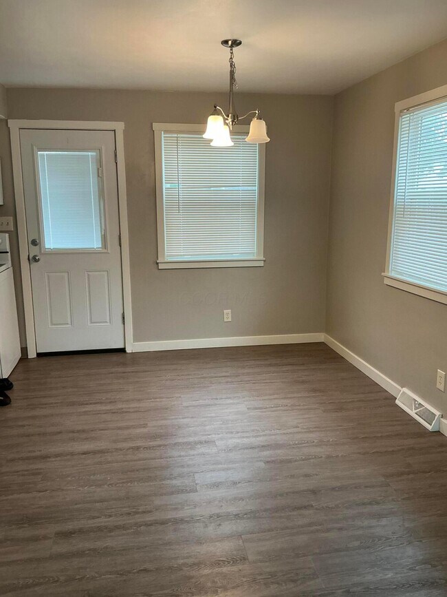 Photo - 202 N 11th St