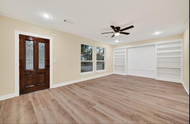 Photo - 2725 Avenue F