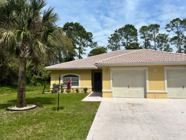 Photo - 160 Fenimore Ln Unit B