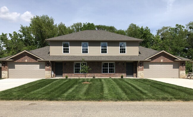 Photo - 1338 Village Circle Dr Unit 1338 Village Circle