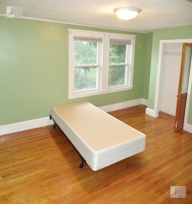 Photo - 4 bedroom in Newton MA 02467 Unit 2