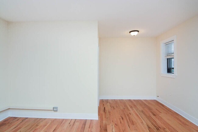 Photo - 4551 N Damen Unit 203