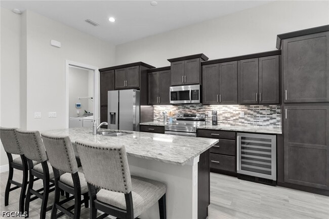 Photo - 635 NE 7th Terrace