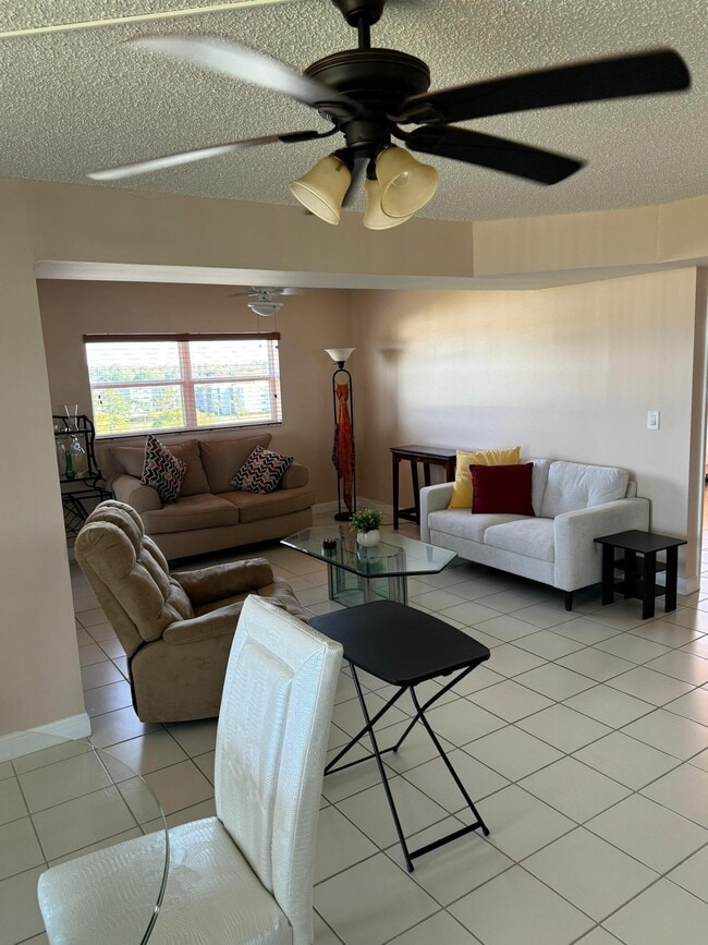 Photo - 3465 Via Poinciana Unit 806