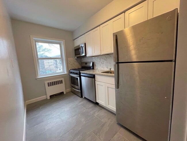 Photo - 56-Village Court Apartments, LLC