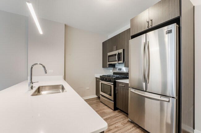 Photo - 301 W North Ave