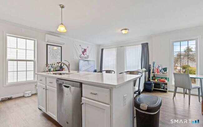 38 W Washington Ave