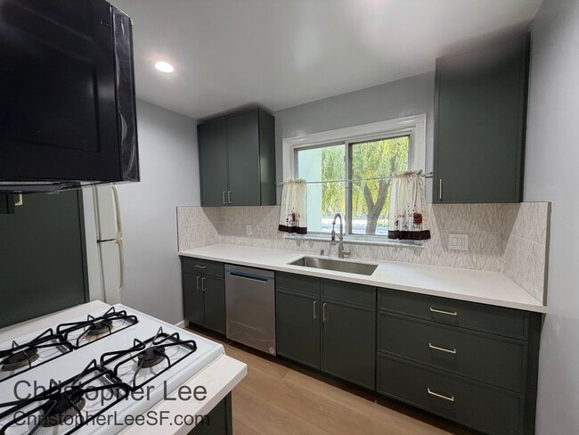 Photo - 1433 Jasmine St Unit 1