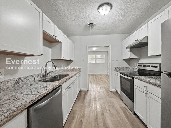 Photo - 6757 Snow White Dr