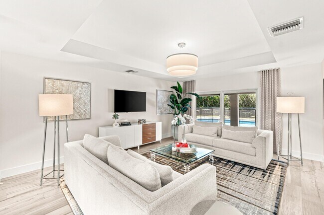 Photo - 2367 Queen Palm Rd