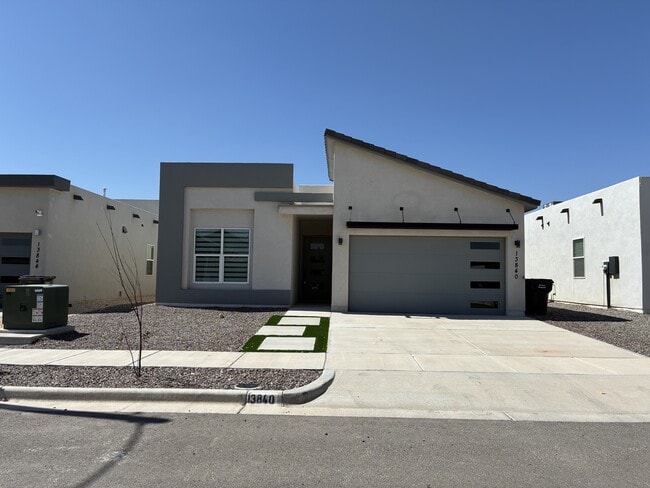 Building Photo - 13840 Paseo de Loma Ct