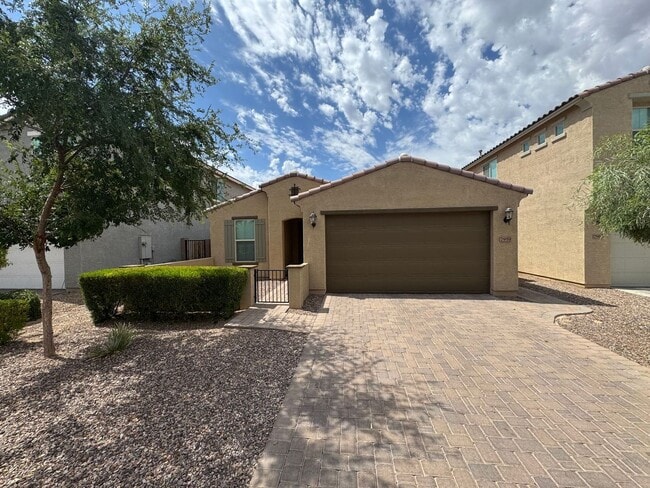 Building Photo - 7959 W Orange Dr
