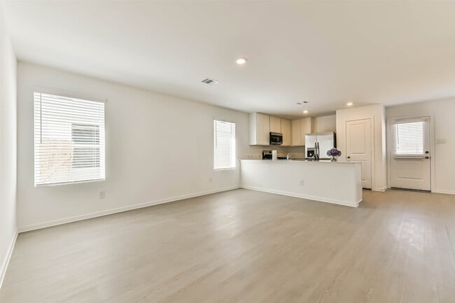 Photo - 163 Sterling River Ln