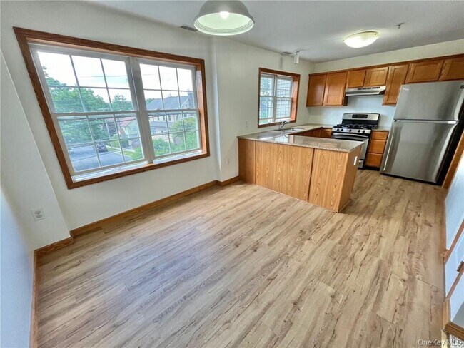 Photo - 327 W Post Rd Unit B