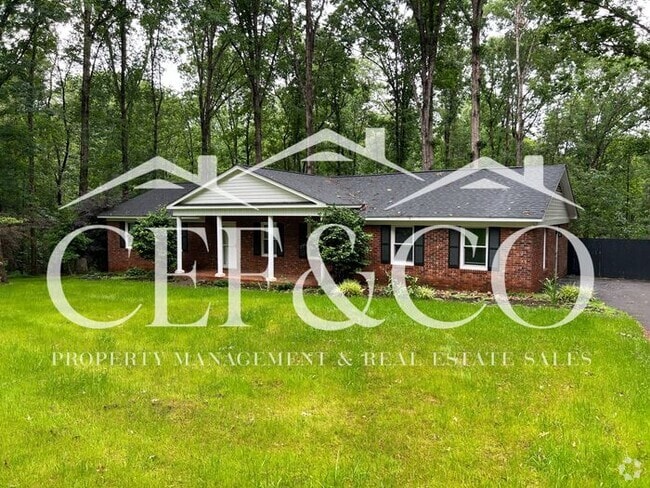 Building Photo - For Rent – Spacious 4 Bedroom, 2 Bathroom ... Rental
