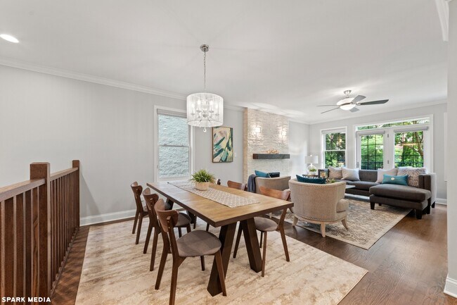 Photo - 849 W Lakeside Plz Unit 1E
