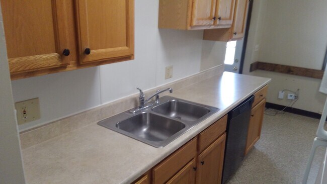 Cocina - 182 Stoddard Ave