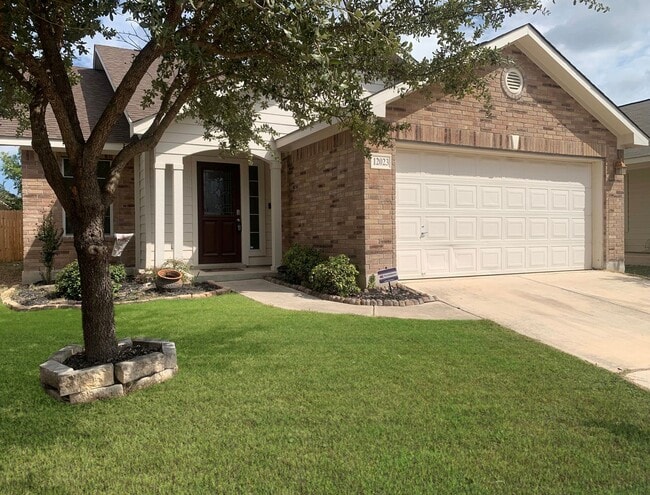 Building Photo - *COMING SOON* Stylish Living in Helotes – 3BR Home with Pool & Park Access!