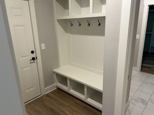 Photo - 6619 Camilla Dr