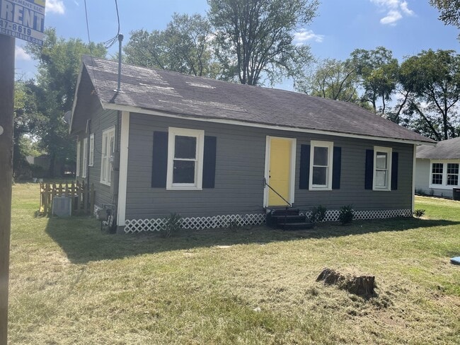 Photo - 118 Bancroft Blvd