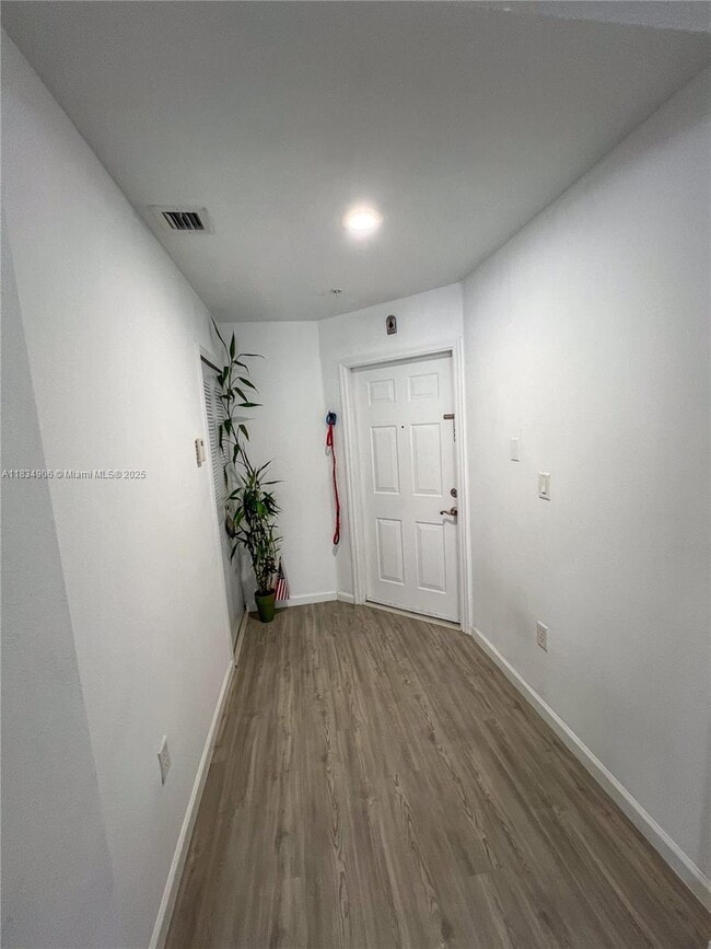 Photo - 11503 NW 89th St Unit 201