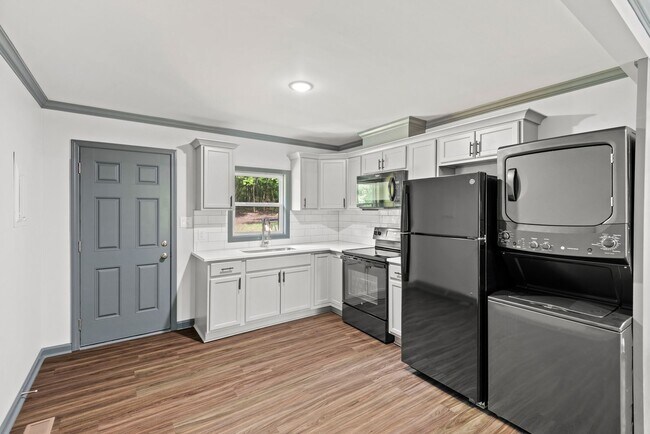 Photo - 2bd / 1ba near Historic Downtown Louisburg.
