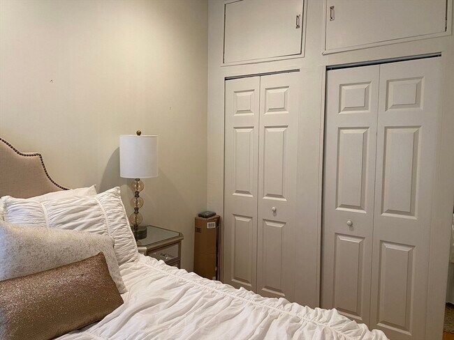 Photo - 17 Follen St Unit 2F